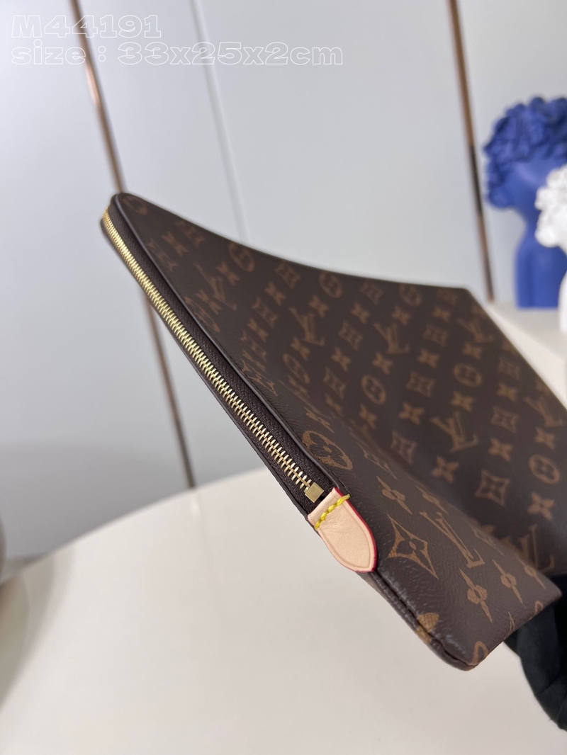 LV Clutch Bags